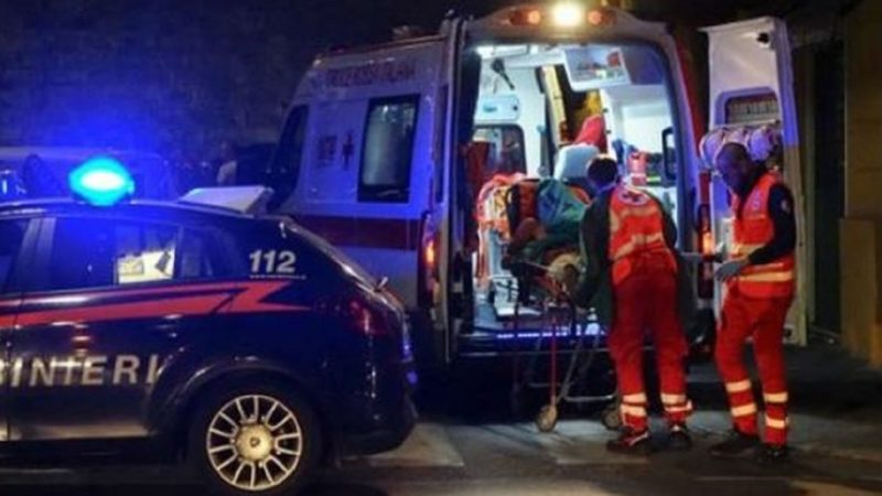 Novara litiga con la moglie e si dà fuoco: feriti anche i figli