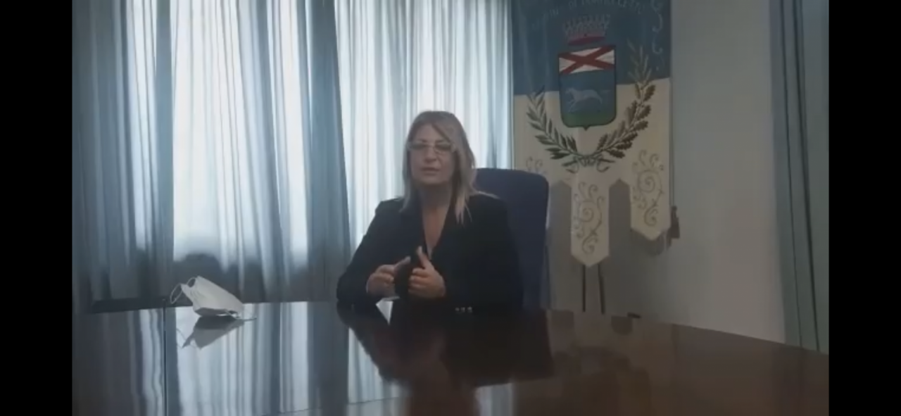 Denuncia shock del sindaco Vedovato: ”Perseguitata da due anni con minacce di morte”