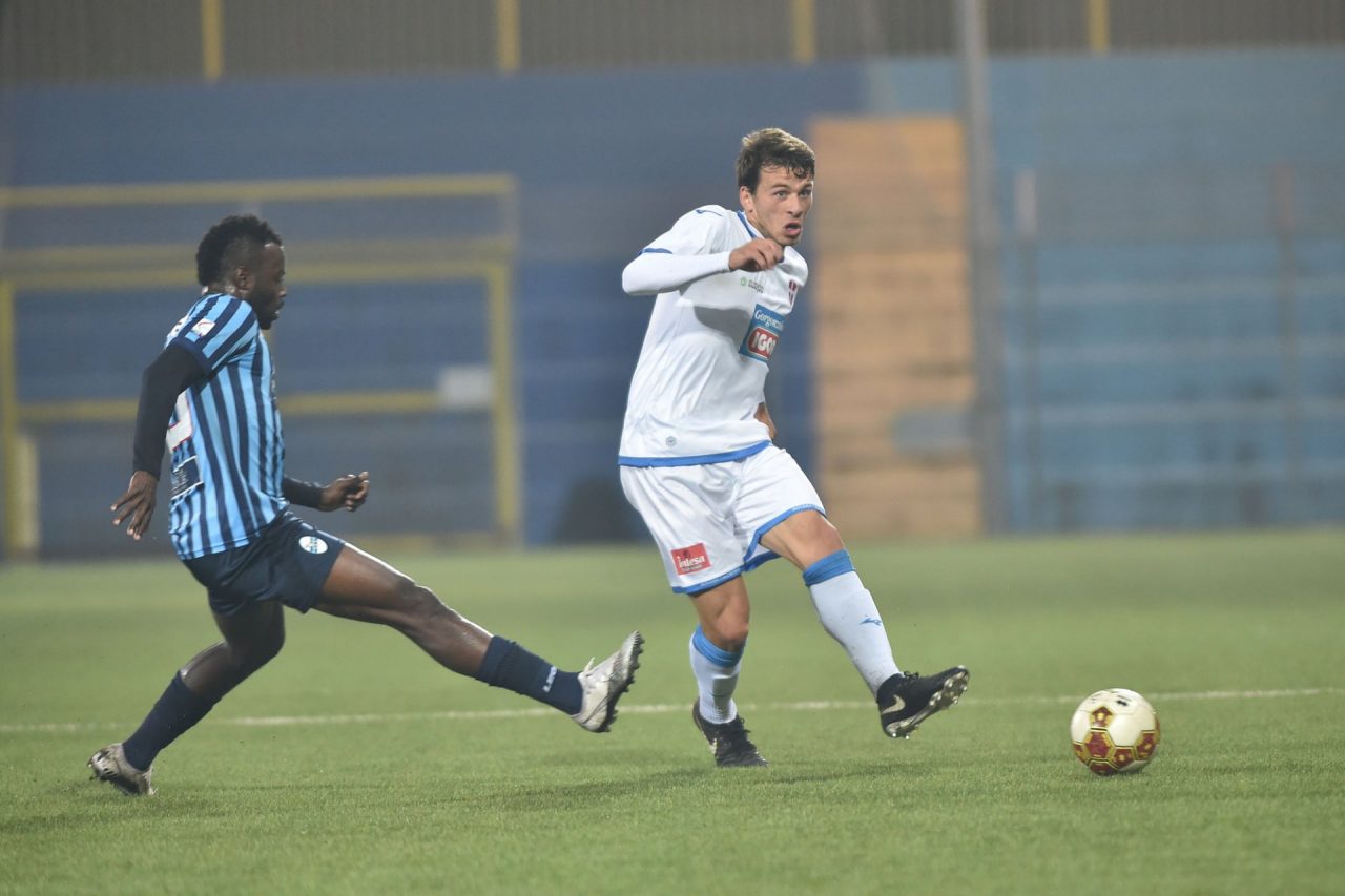 Il Novara calcio cade a Lecco