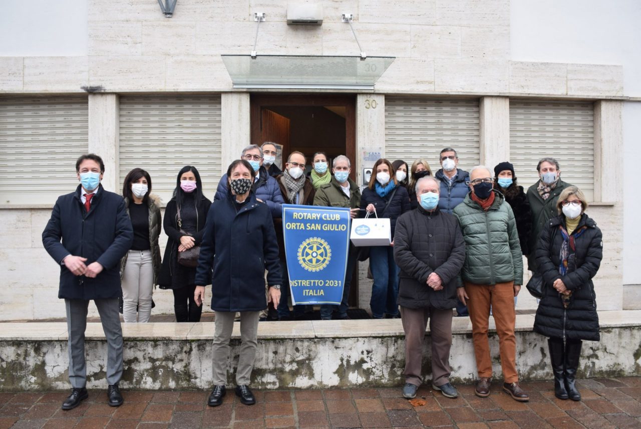 Borgomanero: con “Il piatto della bontà” distribuiti 100 pranzi per le famiglie bisognose