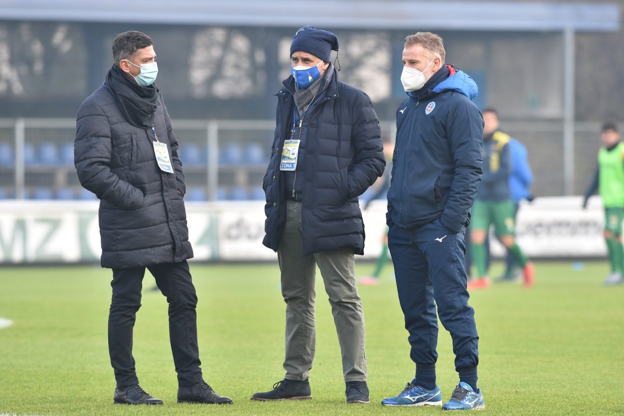 Il Novara calcio scompare nella nebbia di Crema