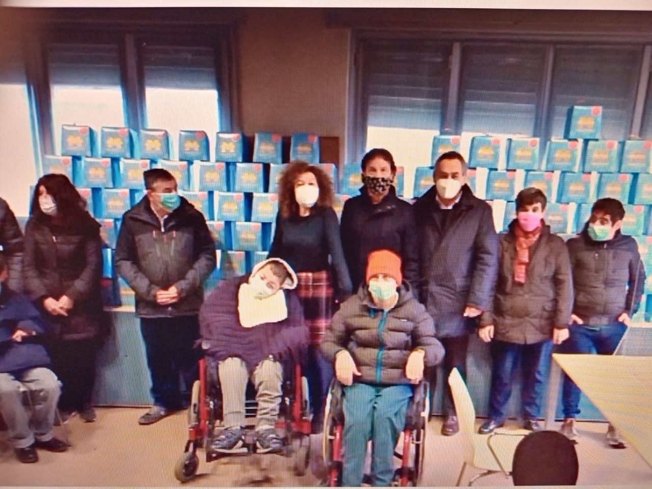 A Borgomanero il Lions Club Borgomanero Host ha donato 150 panettoni al Ciss