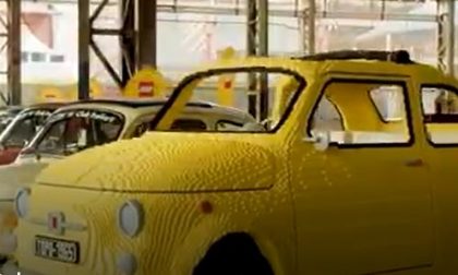 Fiat 500 in Lego a Torino: il video della costruzione