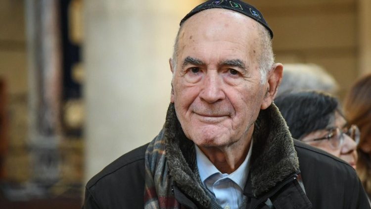 Arona conferisce la cittadinanza onoraria a Sami Modiano