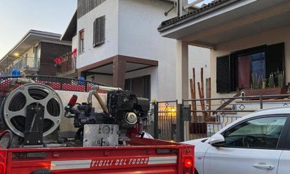 Novara a fuoco una canna fumaria