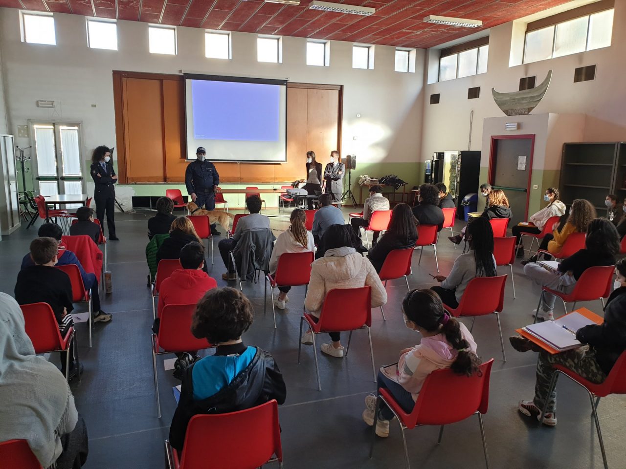 Scuole Sicure: la polizia locale visita gli istituti novaresi