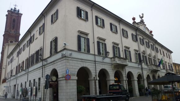 Codacons diffida comune di Galliate: “Decadimento dei servizi a Villa Varzi”