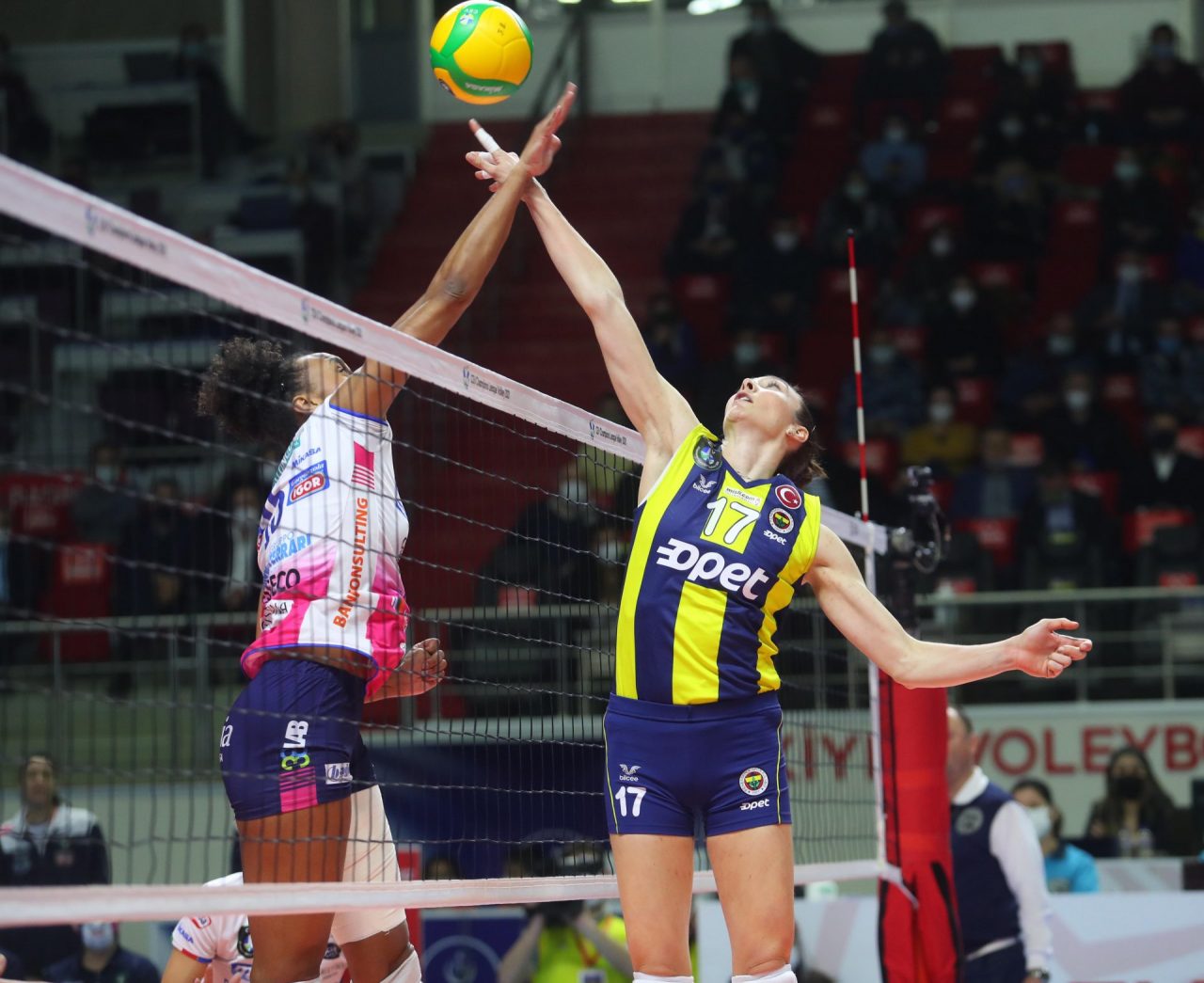 Spettacolo Igor in Champions: sbancata (3-1) Istanbul