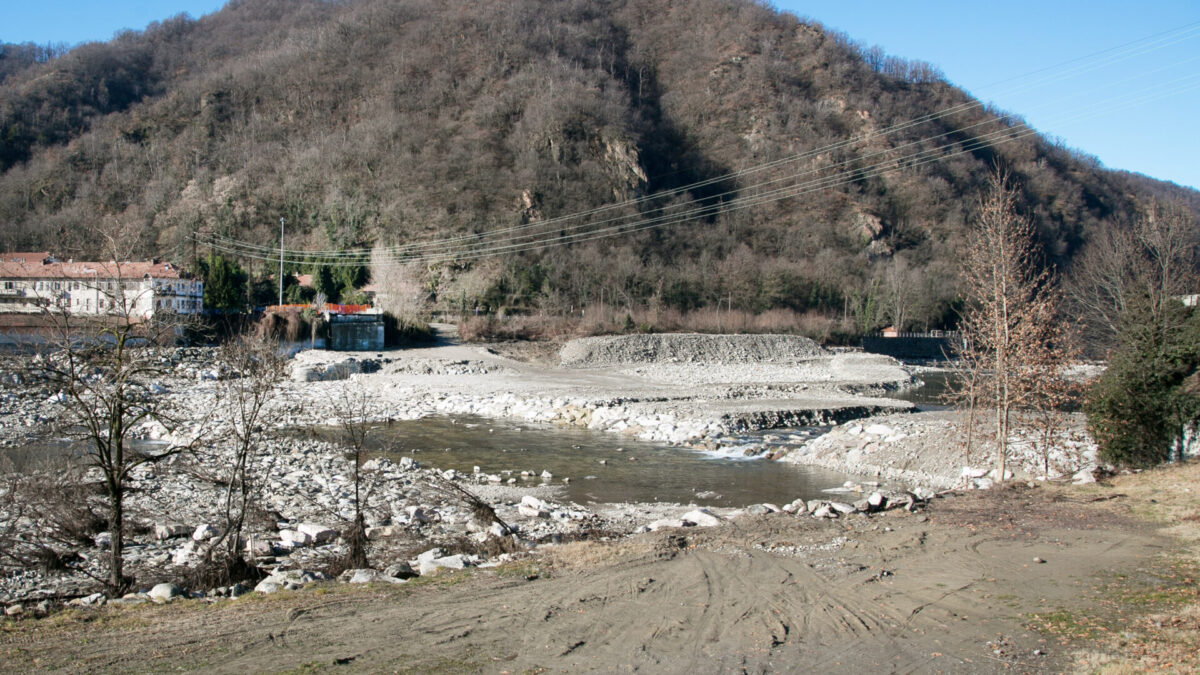 Sparito il ponte di Romagnano: demolizione completata