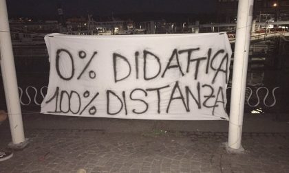 Nuova protesta degli studenti del Fermi: “La Dad non è la soluzione”