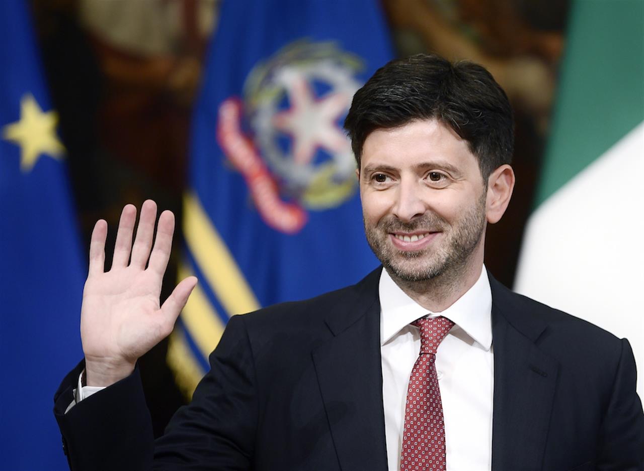 Piemonte arancione: Speranza anticipa a lunedì le riaperture