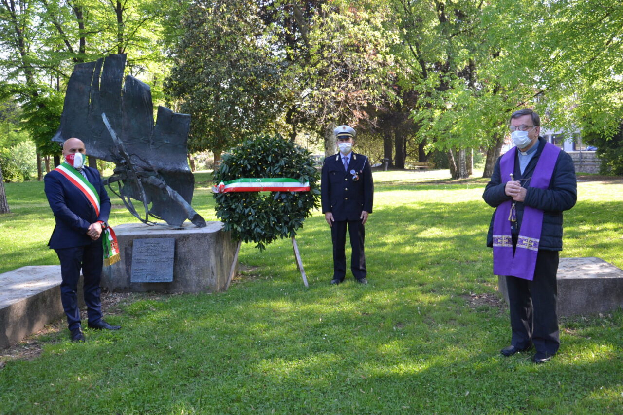 Borgomanero: per il 25 aprile l’orazione del sindaco online dal Parco della Resistenza