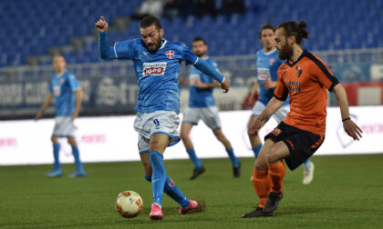 Un Novara calcio dai due volti batte la Pistoiese e si regala la salvezza