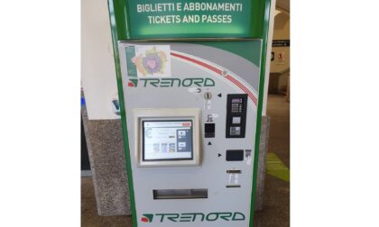 Nuova emettitrice automatica di biglietti in stazione ad Arona