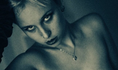 Lo fa dovunque: Chiara trasforma Chivasso in un set porno, è polemica