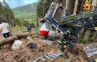 Tragedia funivia Mottarone: sospetti sul “forchettone” che non doveva essere lì