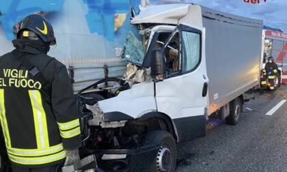 Incidente sulla A4 dopo il casello di Novara