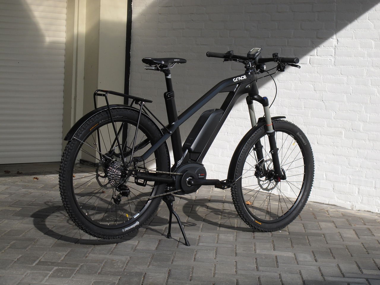 Bici che passione: aumentano le vendite online di e-bike