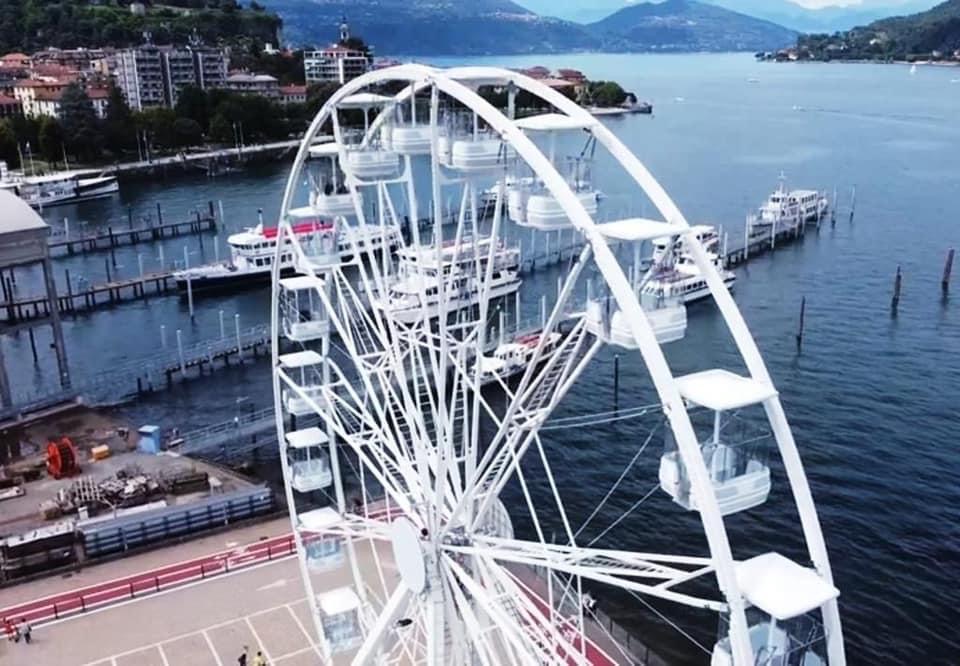 Torna la ruota panoramica ad Arona