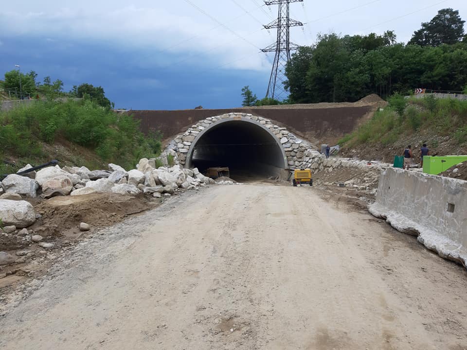 Chiusa via Lazzaretto a Borgo Ticino, ma i lavori sono quasi terminati