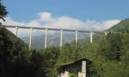 Tragedia al ponte della Pistolesa: donna si butta nel vuoto