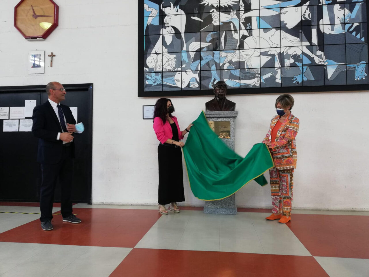 Intitolato a Camilleri il Comprensivo di Varallo Pombia – VIDEO