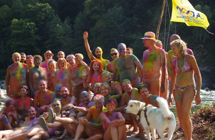 Spiaggia nudista di Varallo: boom di affezionati