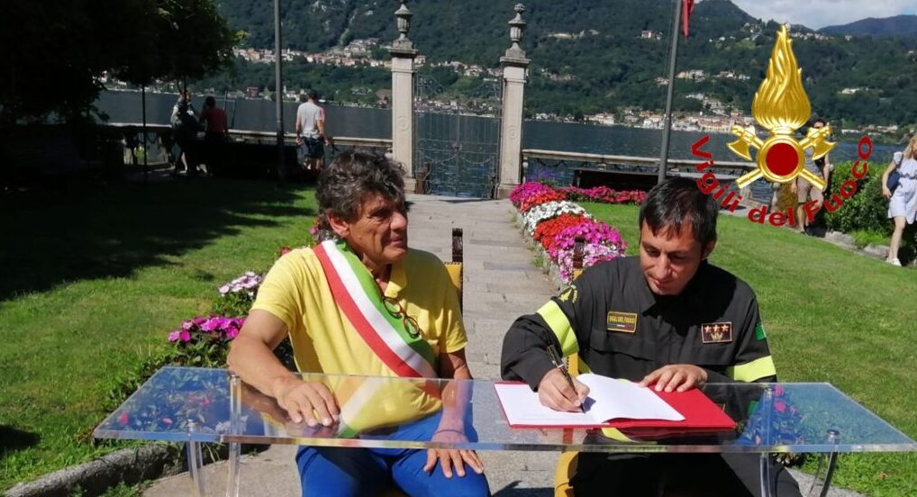 Il sindaco di Orta San Giulio e il comandante provinciale dei pompieri siglano “OrtaSicura”