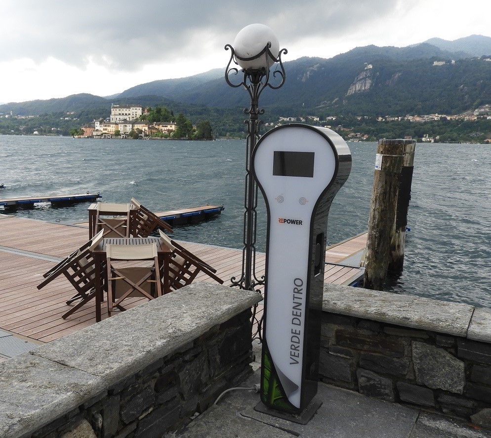 Orta San Giulio al via la prima postazione di ricarica per le imbarcazioni elettriche