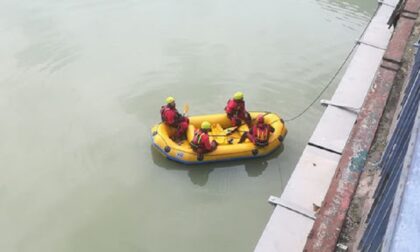 Bagnanti si buttano nel Sesia e salvano mamma, papà e figlia
