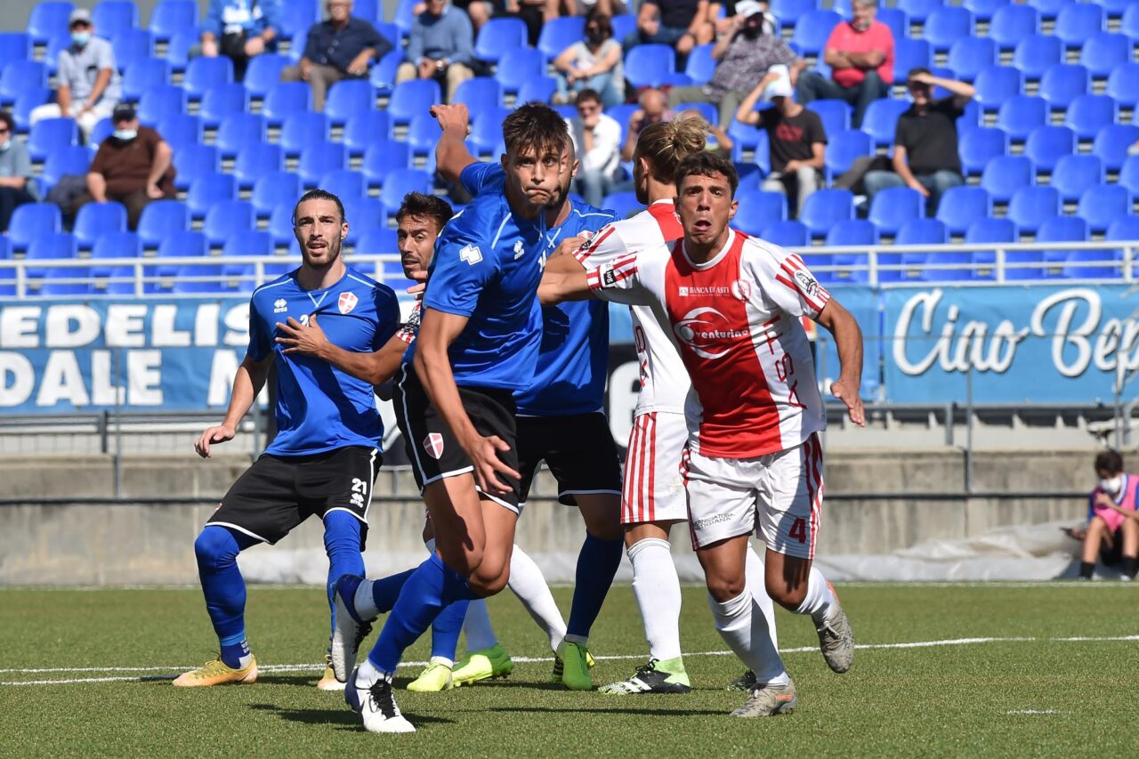 Per il Novara all’esordio un pareggio “beffa”