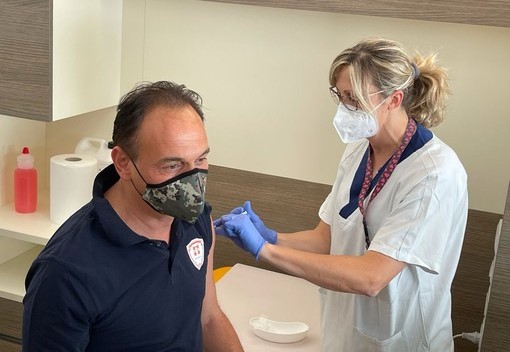 Terza dose al via anche nelle farmacie in Piemonte