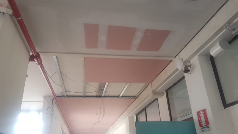 Lavori al Carlo Alberto: quasi terminati i controsoffitti del liceo