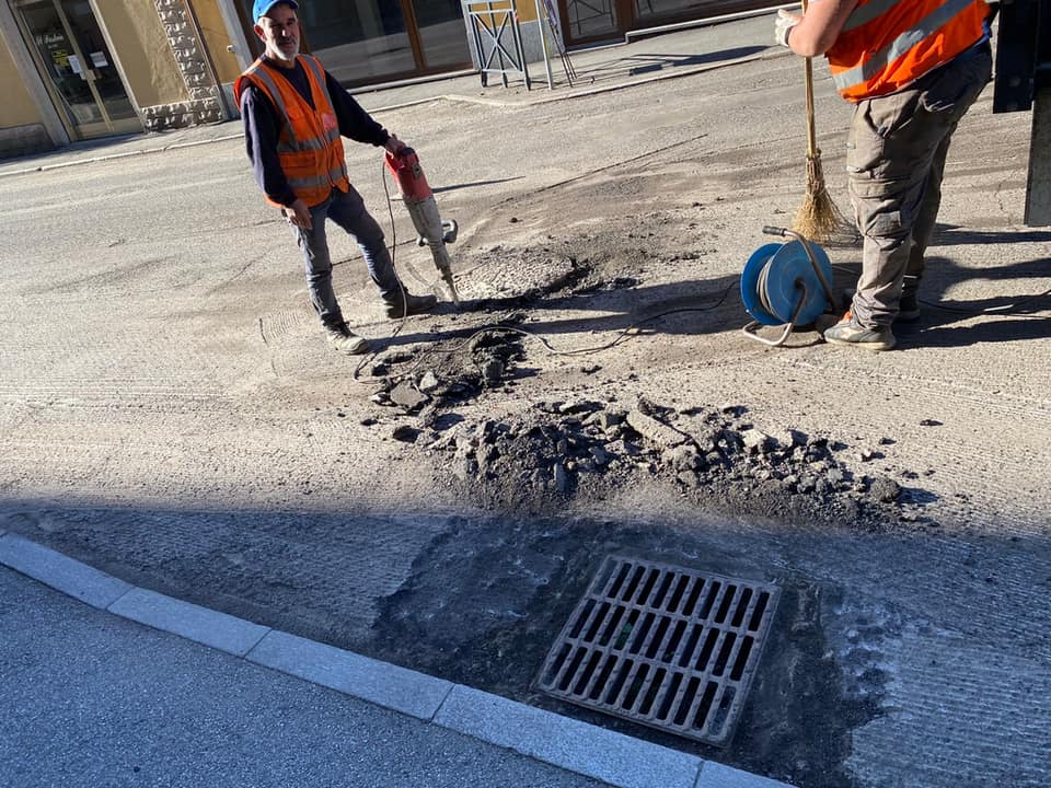 Arona proseguono i cantieri in città