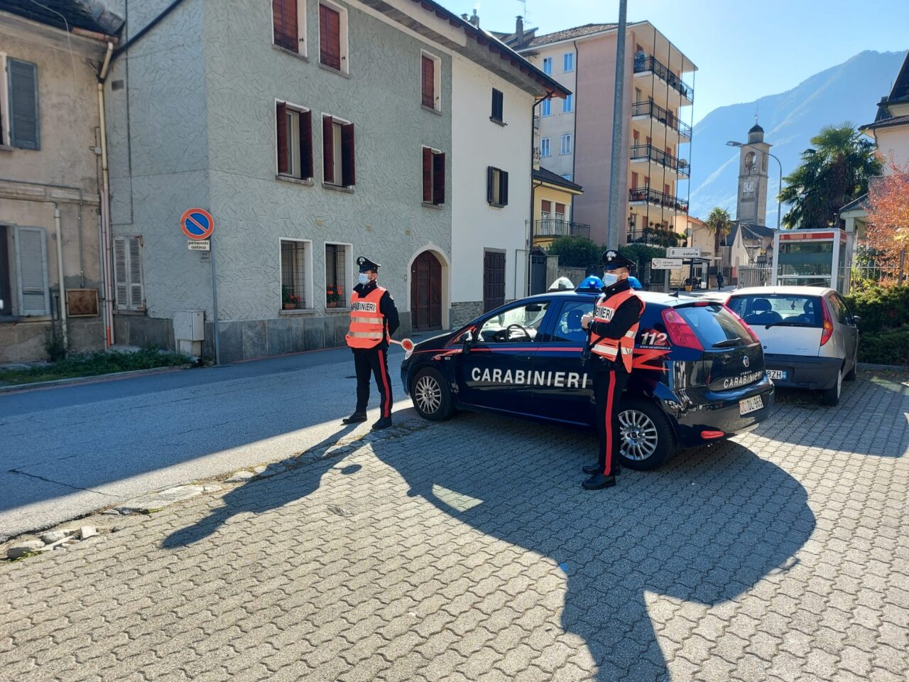 Verbania 82enne aggredita in casa dal figlio