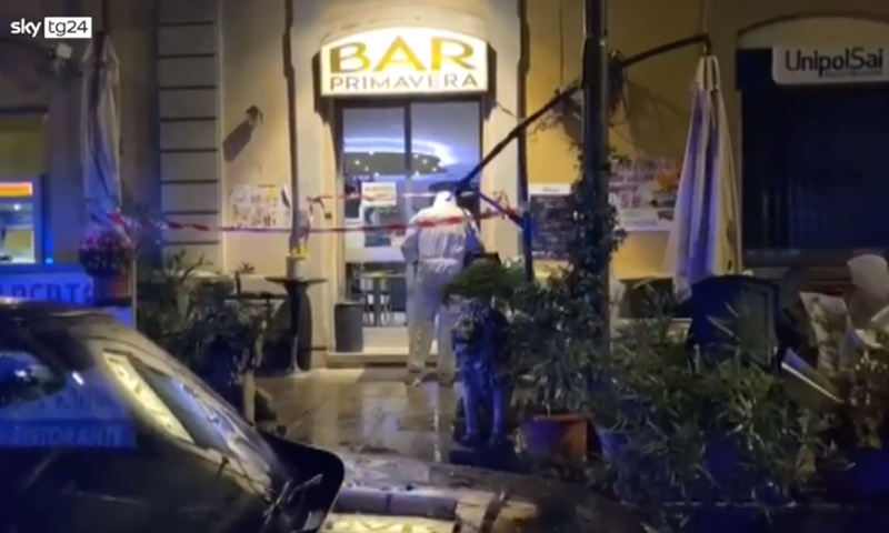 44enne ammazzata in un bar a coltellate: in manette un marocchino