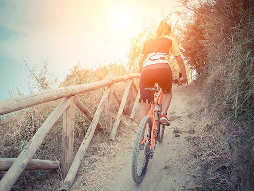 Un anello di ciclabile attorno al Monte Rosa dal Piemonte alla Valle D’Aosta
