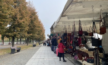 Mercato Arona: nuovo sistema per la raccolta rifiuti