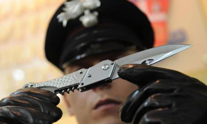 Minorenne novarese va in discoteca con un coltello: “Daspo” dal locale per un anno
