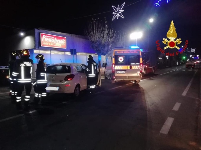 Incidente a Oleggio Castello: feriti una donna e un bambino