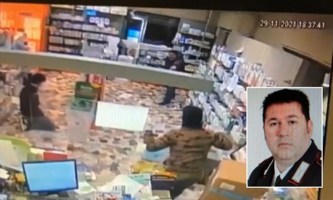 Carabiniere accoltellato, il padre del rapinatore 16enne: “Ha fatto una cavolata”