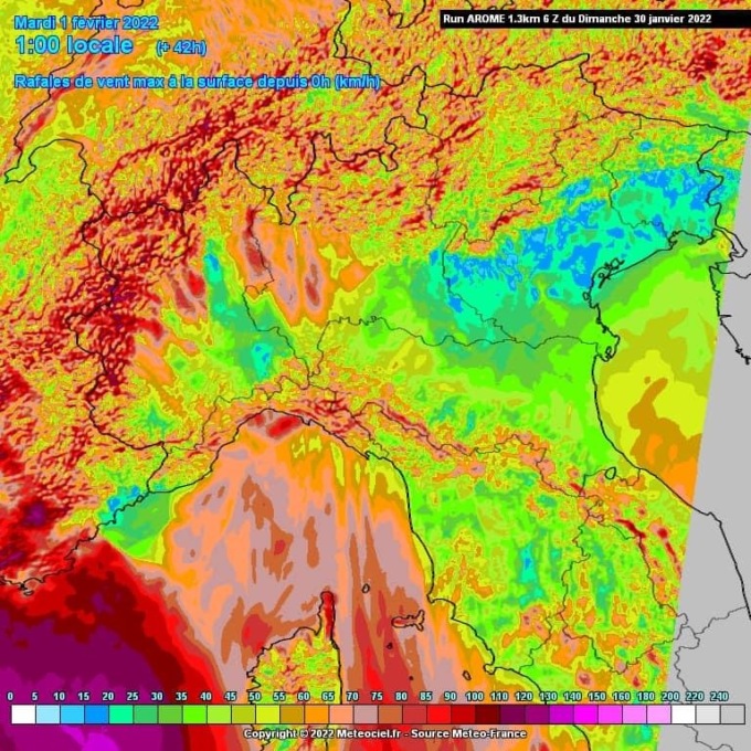 Attenzione: oggi pomeriggio previste forti raffiche di vento