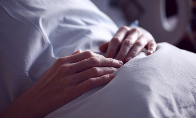 Uccise la madre soffocandola con un cuscino, confessò tre anni dopo: assolto