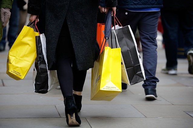Torna a Borgomanero la magia di Borgoshopping