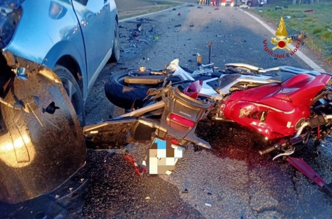 Terribile incidente nel vercellese: muoiono due ragazzi