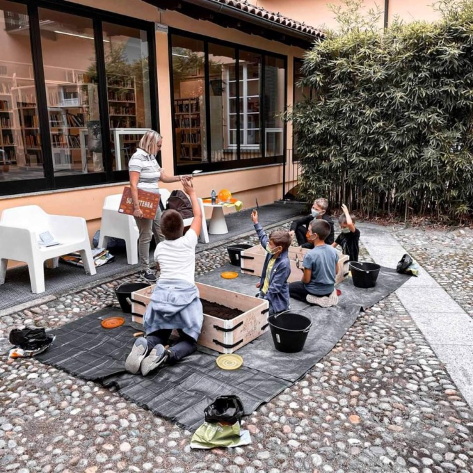 Chi ha letto più libri alla biblioteca di Arona nel 2021?