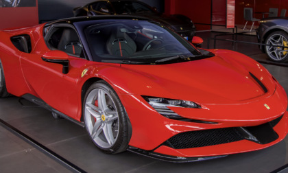 Carabinieri sequestrano una Ferrari da 200mila euro nel novarese