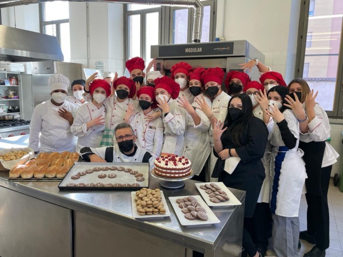 Ottimi risultati per il Ravizza di Novara al Cooking Show: due classi in finale