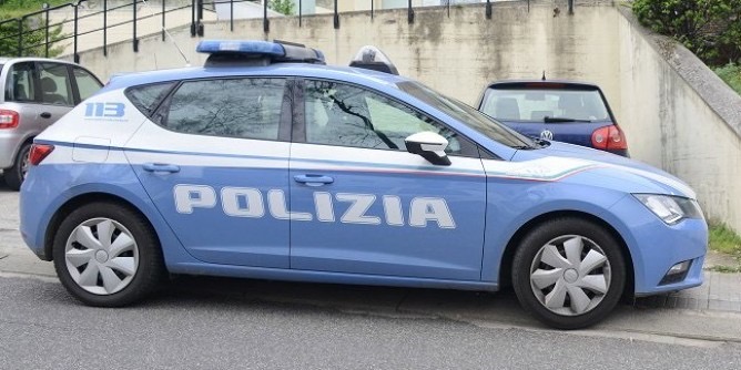 Furti e rapine in negozi novaresi: fermati due 30enni
