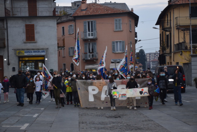 A Gozzano in 200 alla marcia per la pace per l’Ucraina